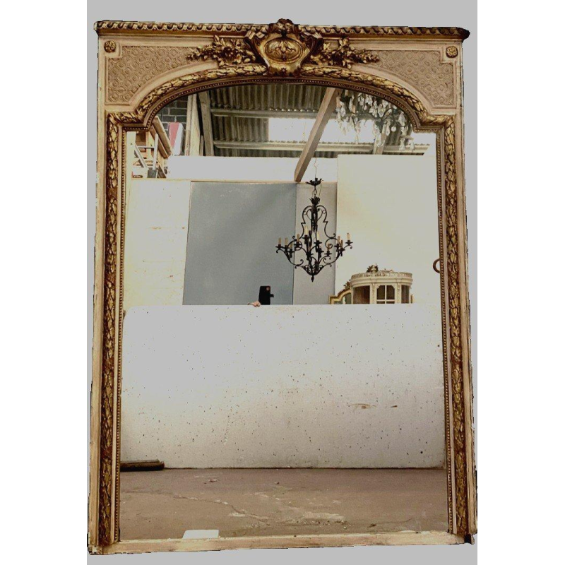 Miroir de style Louis XV en bois et stuc doré et patiné, XIXᵉ siècle