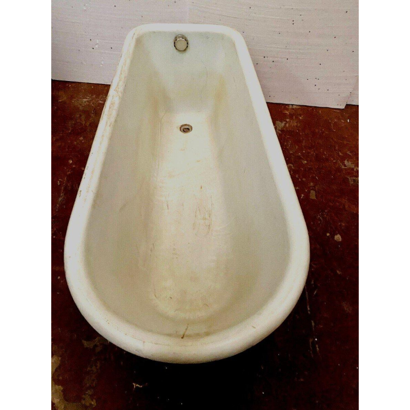 Baignoire en fonte émaillée, patine faux marbre, pieds griffes, XIXᵉ siècle