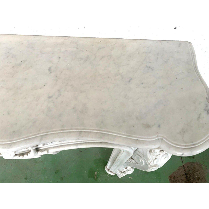 Louis XV style fireplace in white Carrara marble, 19th century