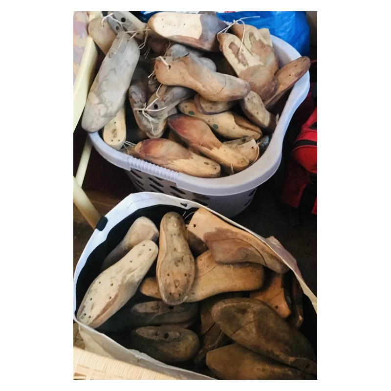 Large collection of shoe/foot molds/forms, wood and metal, 6000/7000 pieces, 20th century