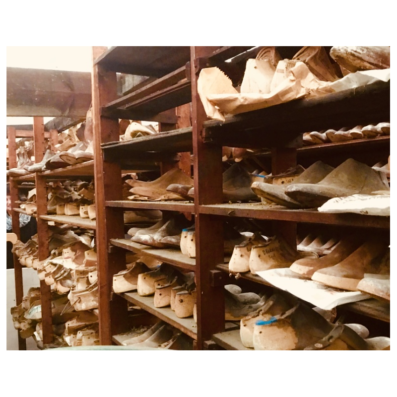 Large collection of shoe/foot molds/forms, wood and metal, 6000/7000 pieces, 20th century