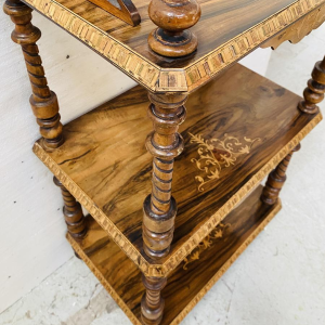 Console table with three tiers in marquetry mahogany, turned wood uprights, 19th century