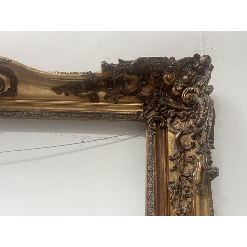 Large frame in wood and gilded stucco (H 195cm) 19th century