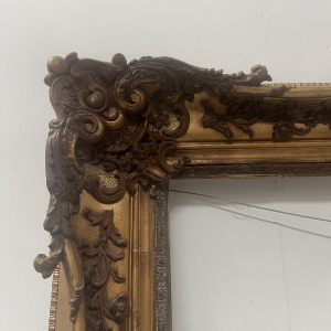Large frame in wood and gilded stucco (H 195cm) 19th century