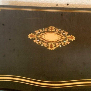 Cave à liqueur complète en marqueterie Boulle, coffret Napoléon III, XIXᵉ siècle