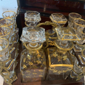 Complete drankkast met Boulle-marqueterie, in Napoleon III-stijl, 19e eeuw.