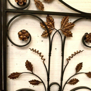 Séparation d’intérieur à double portes en fer forgé patiné, XXᵉ siècle