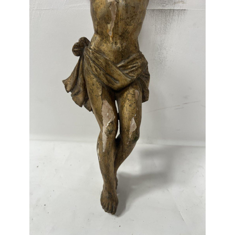 Christ en bois sculpté et doré, XIX siècle
