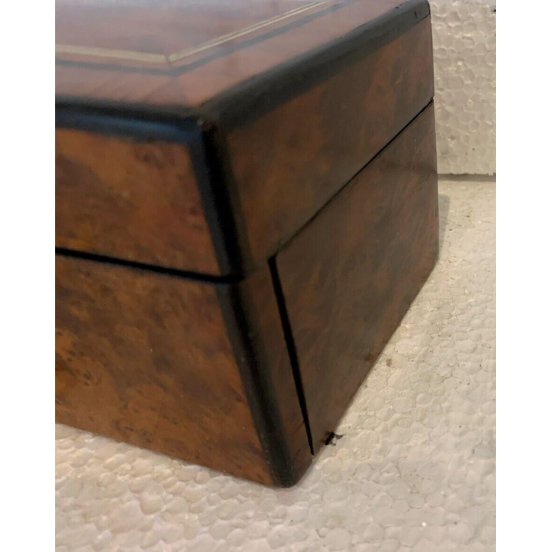 Napoleon III period thuya burl glove box, Boulle marquetry, 19th century