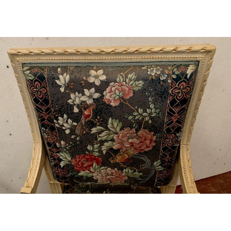 Paire de fauteuils de style Louis XVI, hêtre laqué blanc & tapisserie, XXᵉ siècle