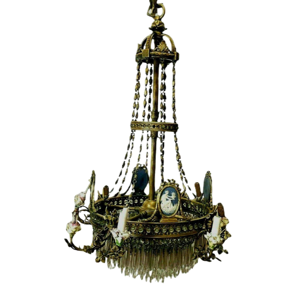 Lustre Louis XVI, bronze - porcelaine Wedgwood - pendeloques de cristal, XIXᵉ siècle