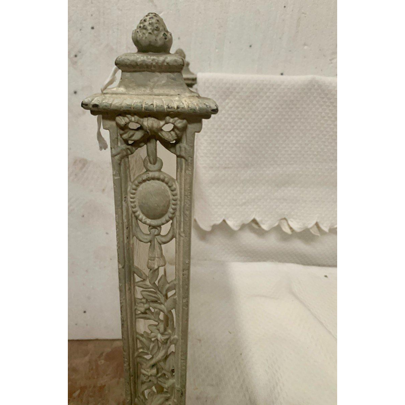 Petit canapé / banquette en fonte de fer ajouré, XXe siècle