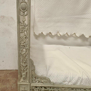 Petit canapé / banquette en fonte de fer ajouré, XXe siècle