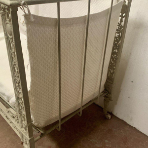 Small openwork cast iron sofa/bench, 20th century