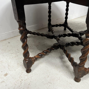 Importante table Gateleg en chêne massif à deux battants, XIXᵉ siècle