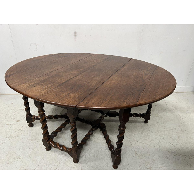 Belangrijke Gateleg massief eikenhouten tafel met twee bladen, 19e eeuw