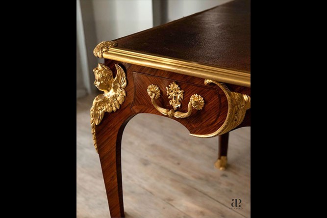 Plongez dans l’élégance de Paul Sormani : un bureau qui traverse le temps