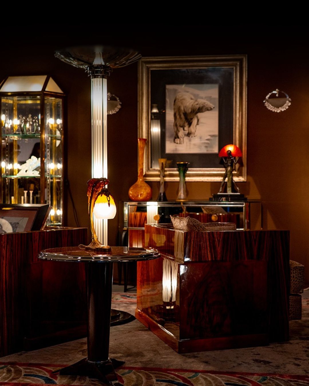 Image : Découvrez la place de marché dédiée <br /><strong class="js-typed">aux Antiquités;à l'Art contemporain; au Design;aux objets de collection; à l'Art de qualité;à l'Art moderne;à l'Art abstrait</strong>